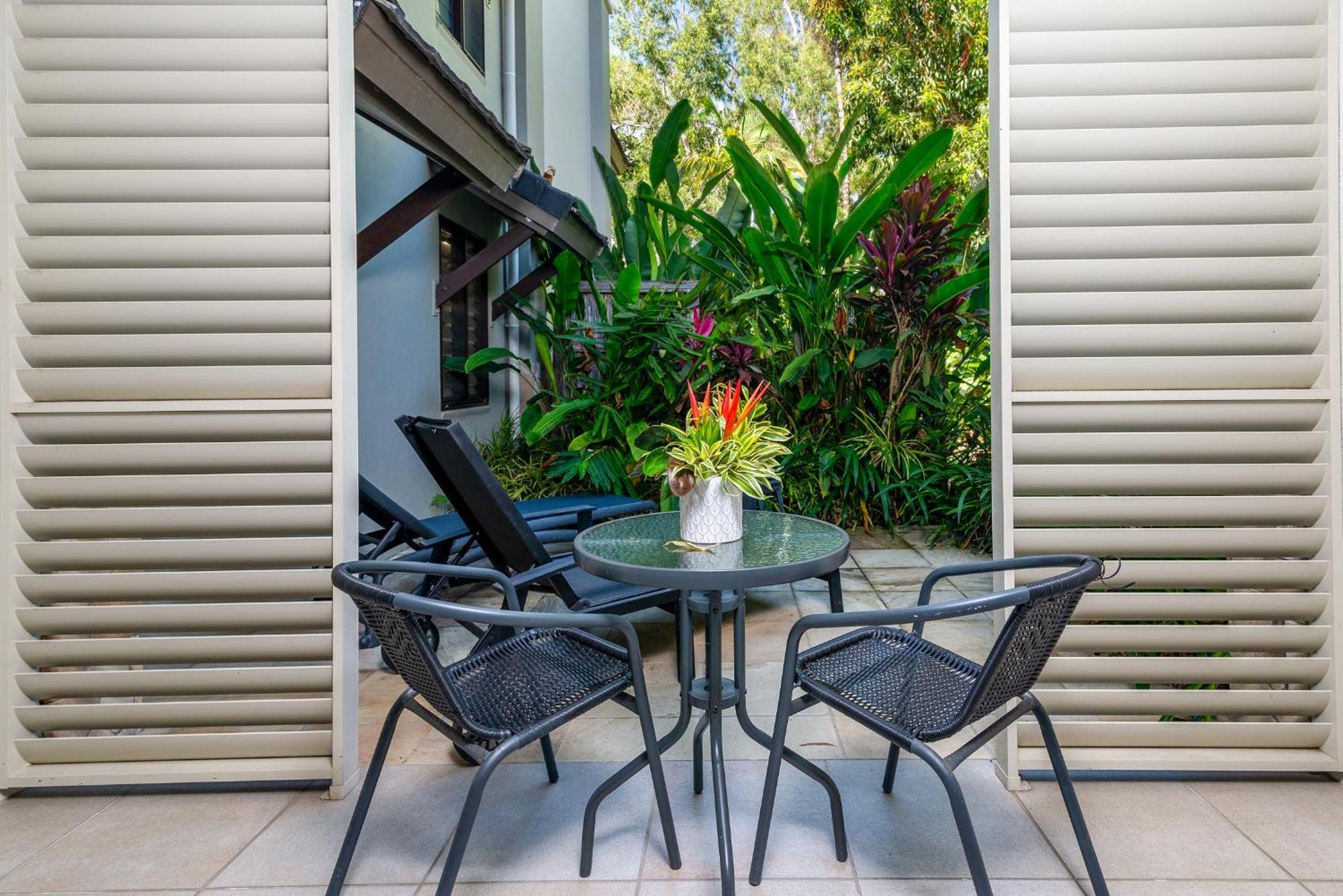 Seascape Holidays At Seascape Temple Port Douglas Exterior photo